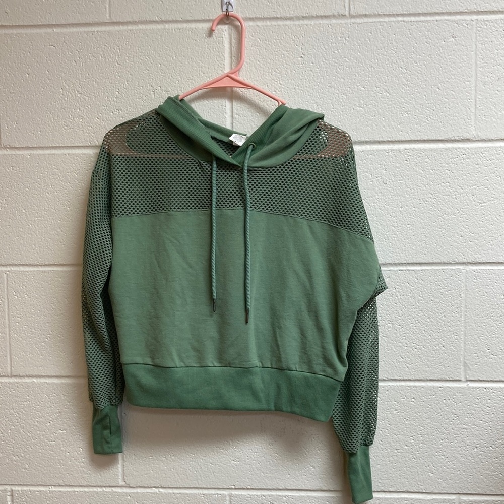 🎁3 for 15 sale!🎁 CALI sport mesh cropped hoodie
